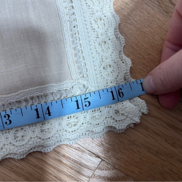 Vintage Lace Tan Napkins Doily 4 Pack Bundle Wedding Decor Boho Cream - Picture 7 of 7